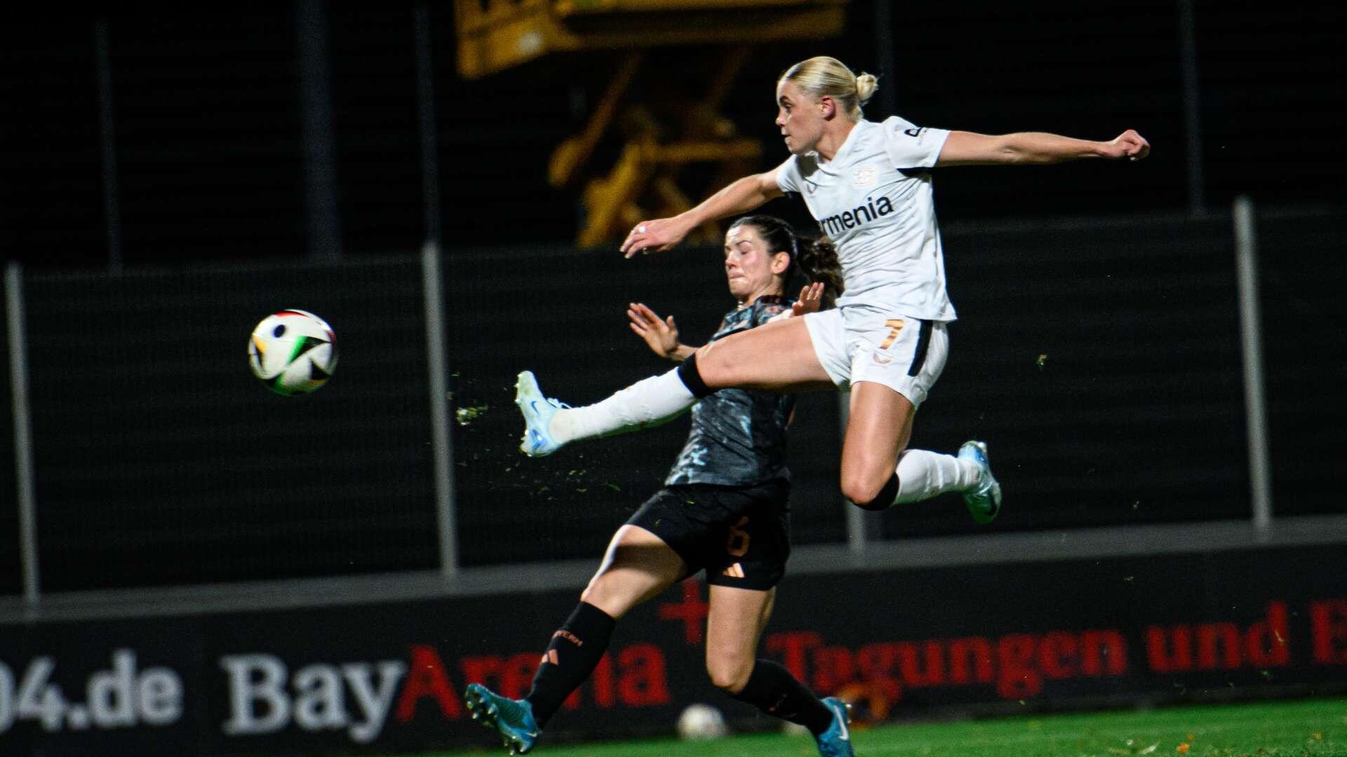 Später K.o. in Unterzahl - Frauen verlieren gegen München | 7. Spieltag