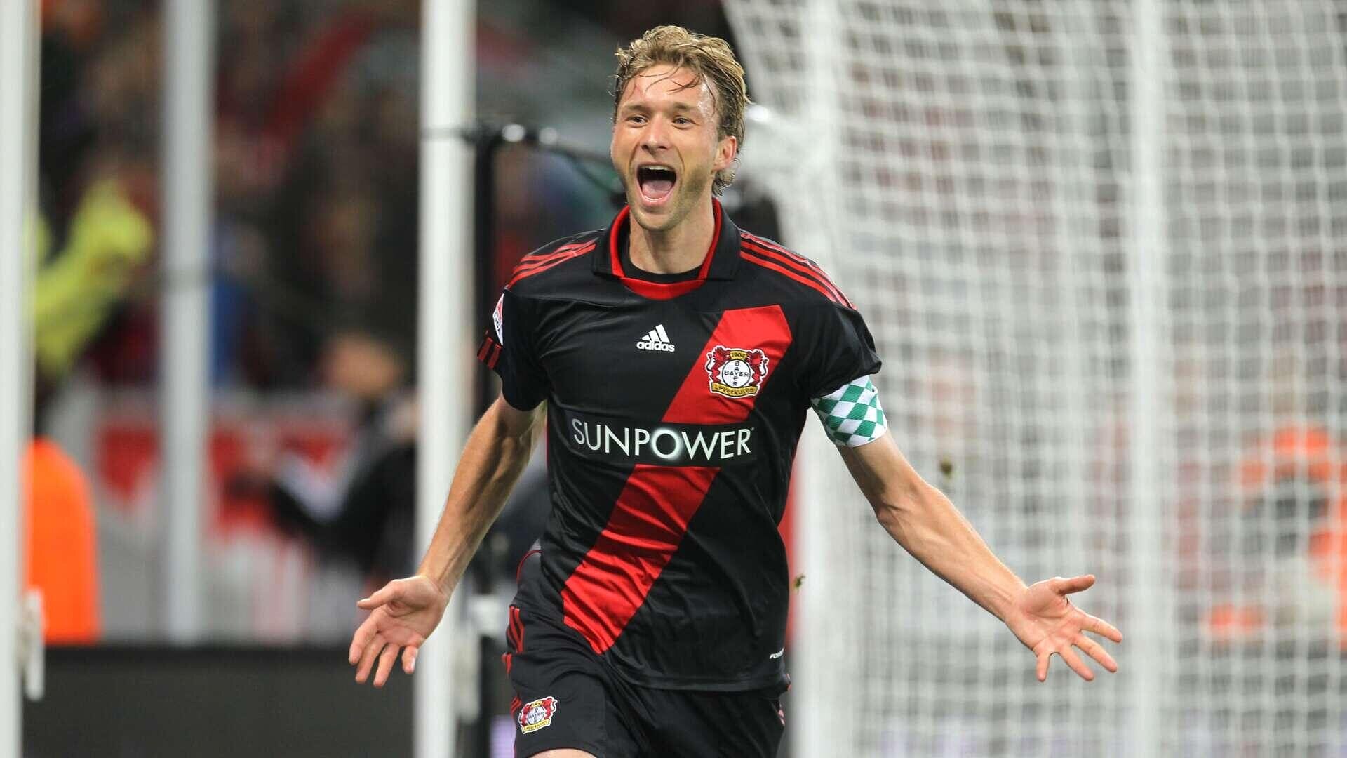 Simon Rolfes – Der Stratege auf dem Feld und im Büro | Legende des Monats April