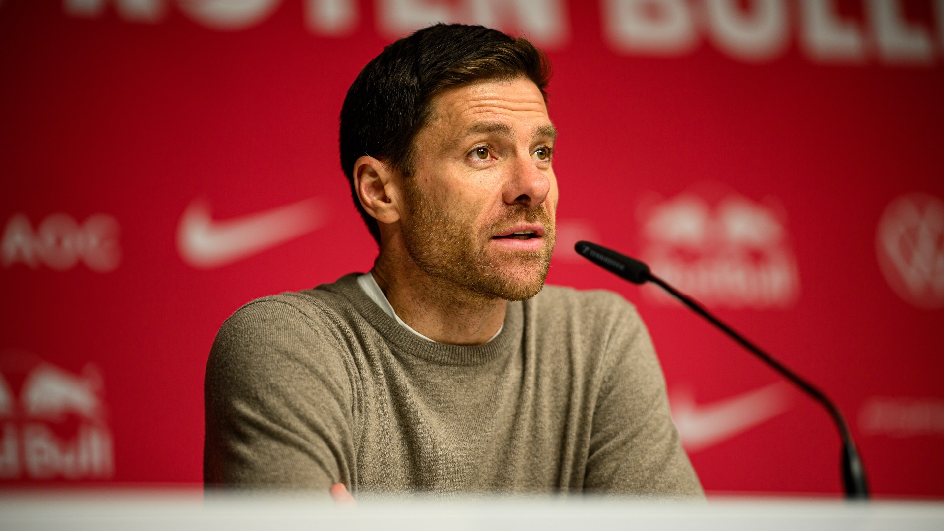 Nächster Last-Minute-Sieg | Die Pressekonferenz mit Xabi Alonso und Marco Rose