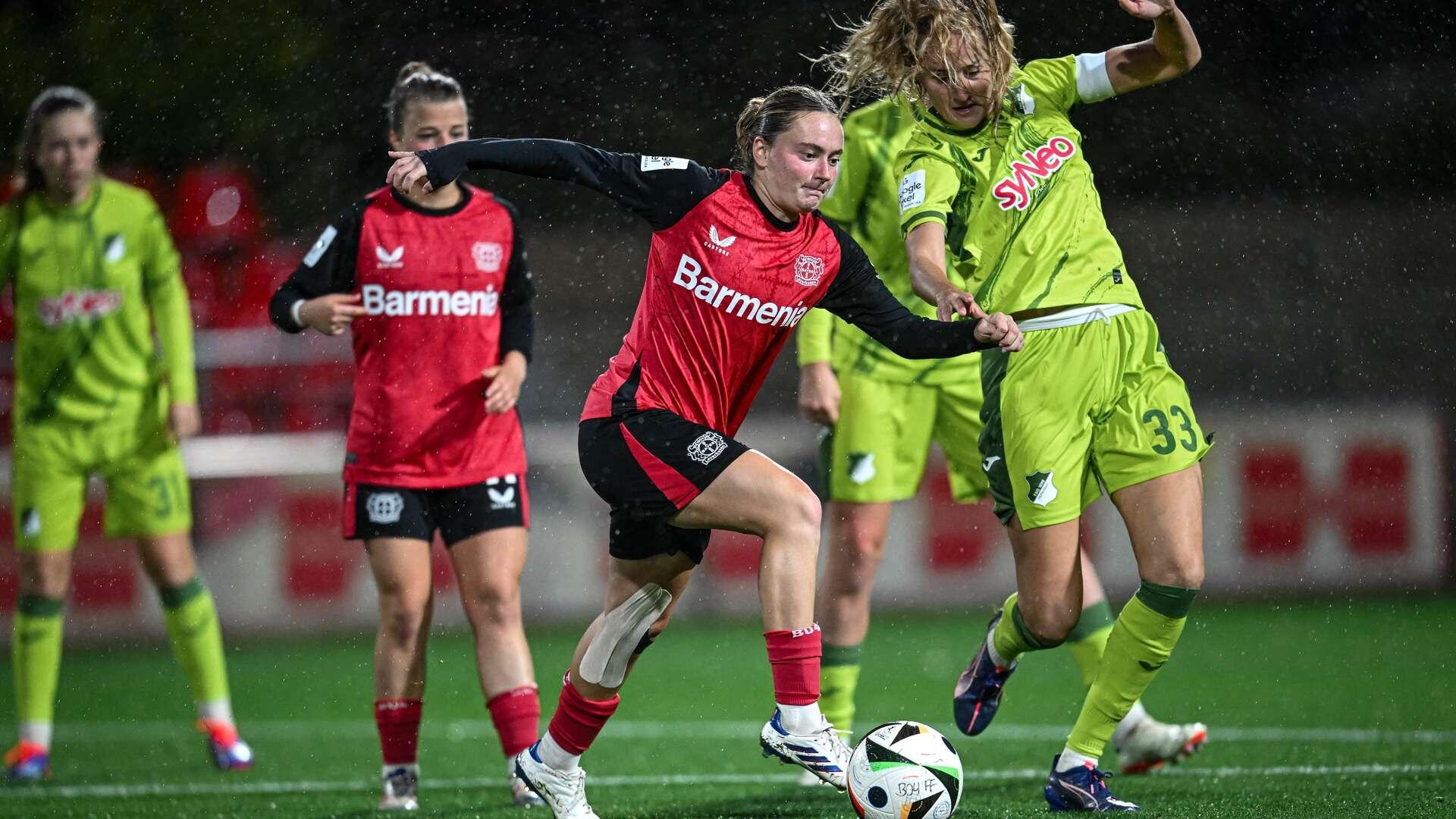 Double strike in constant rain: Women beat Hoffenheim | 4th matchday