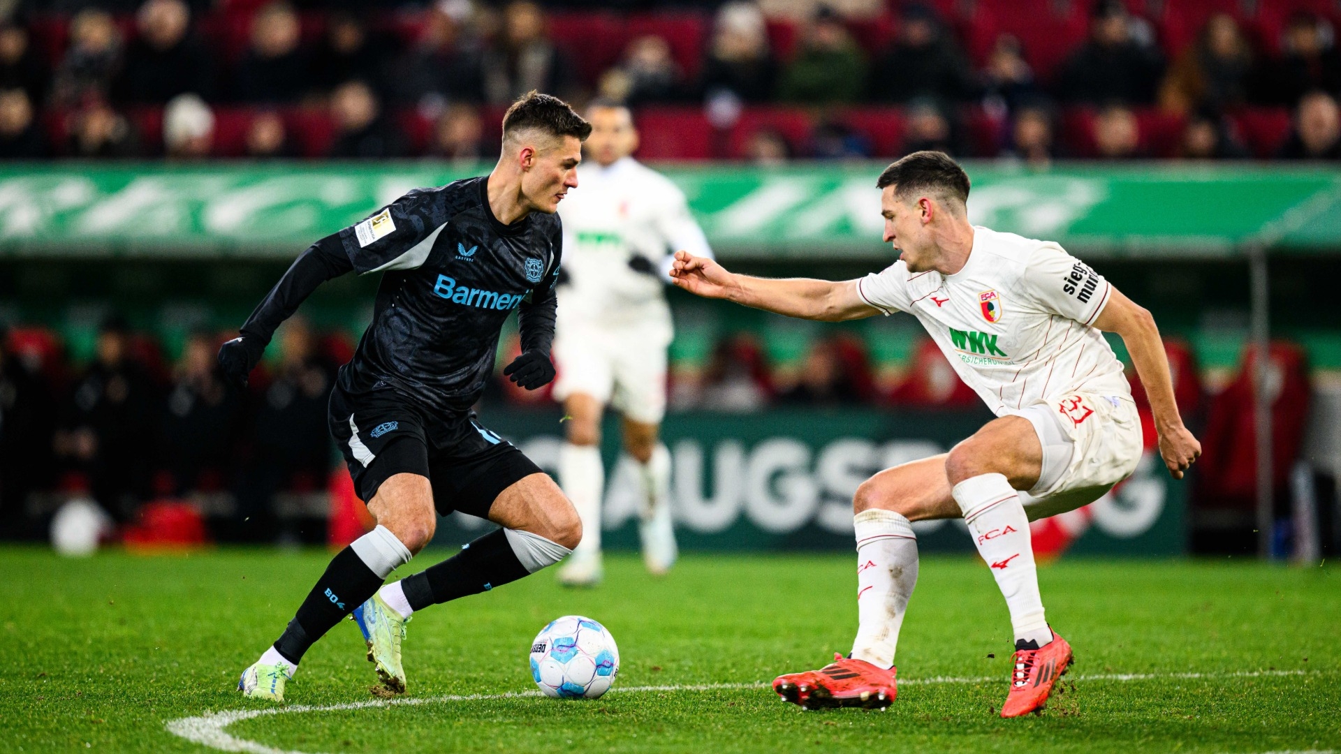 Commanding victory in Augsburg | 14th Matchday