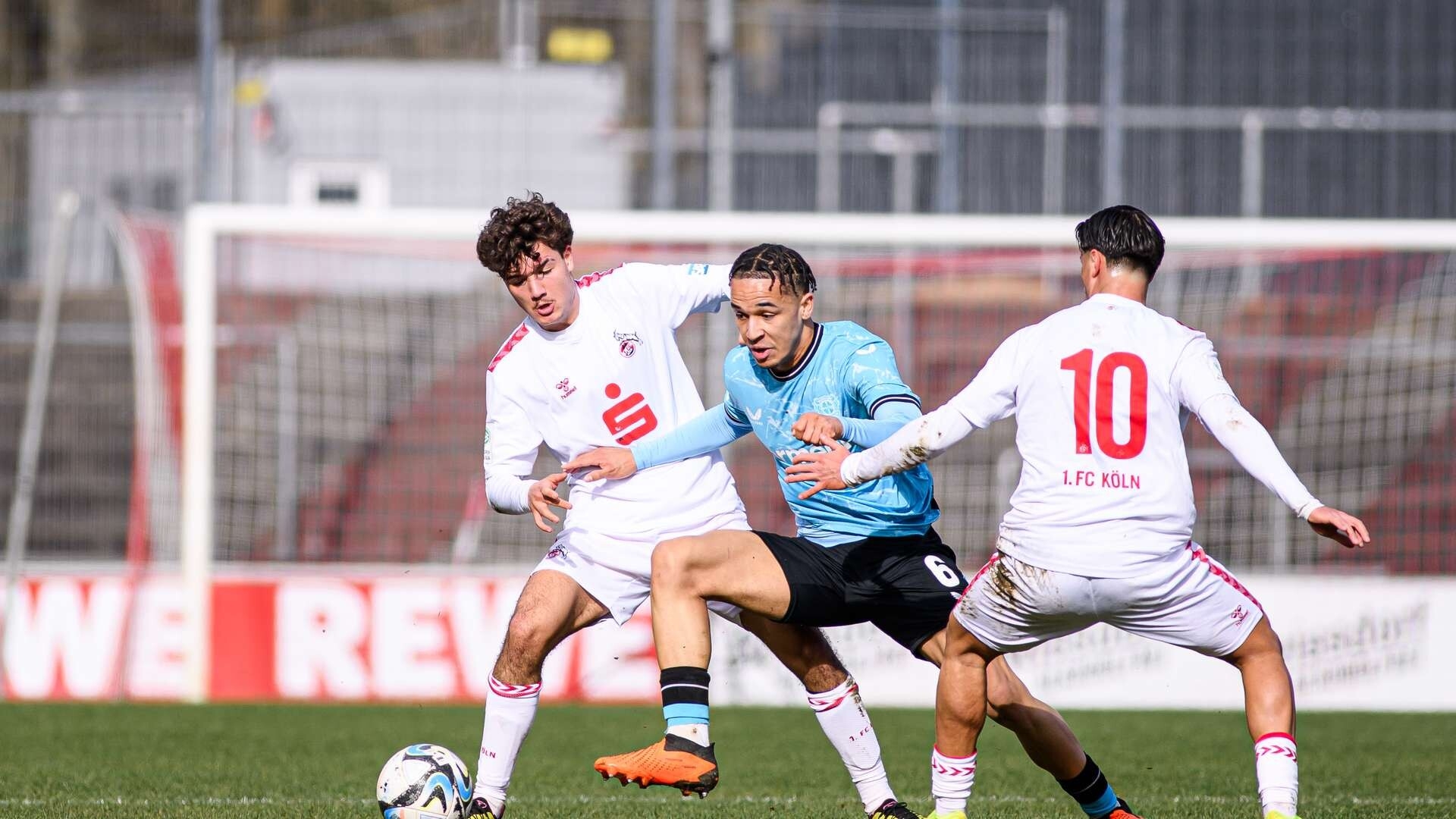 U19 gewinnt Derby dank starker zweiter Halbzeit | 18. Spieltag