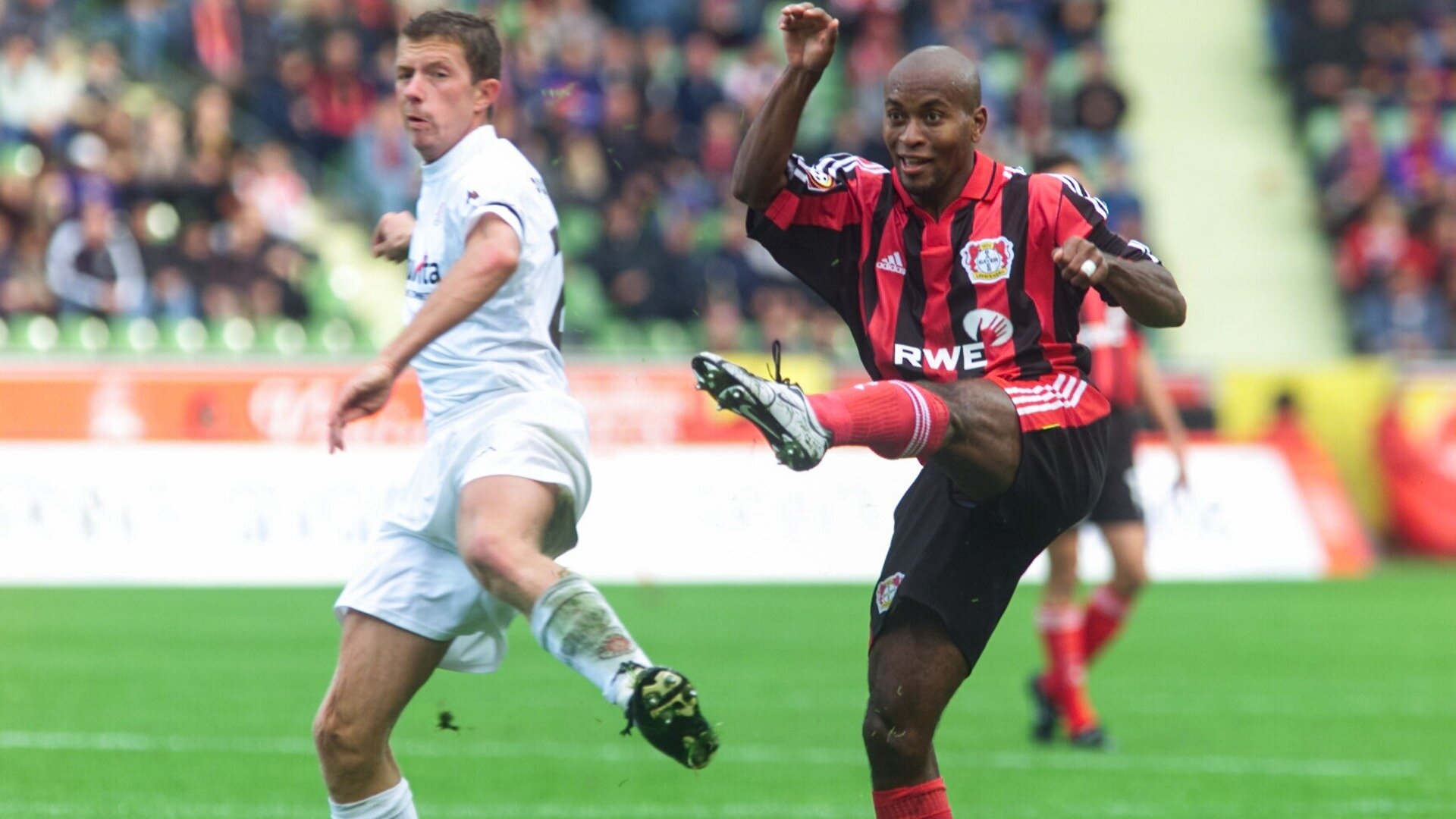 Als Ballack gegen St. Pauli traf - und vom Platz flog