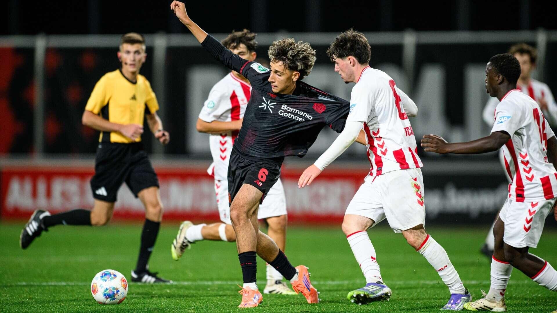 U17 verliert im Spitzenspiel der DFB-Nachwuchsliga-Gruppe