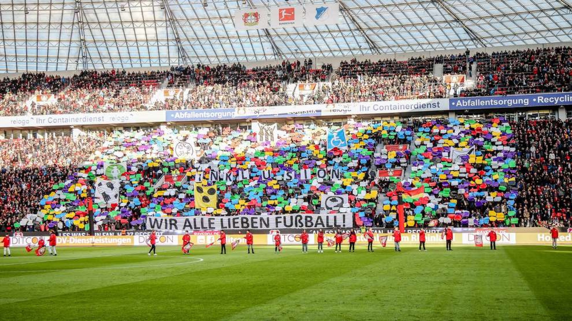 Teens 04 sorgten für eine bunte BayArena