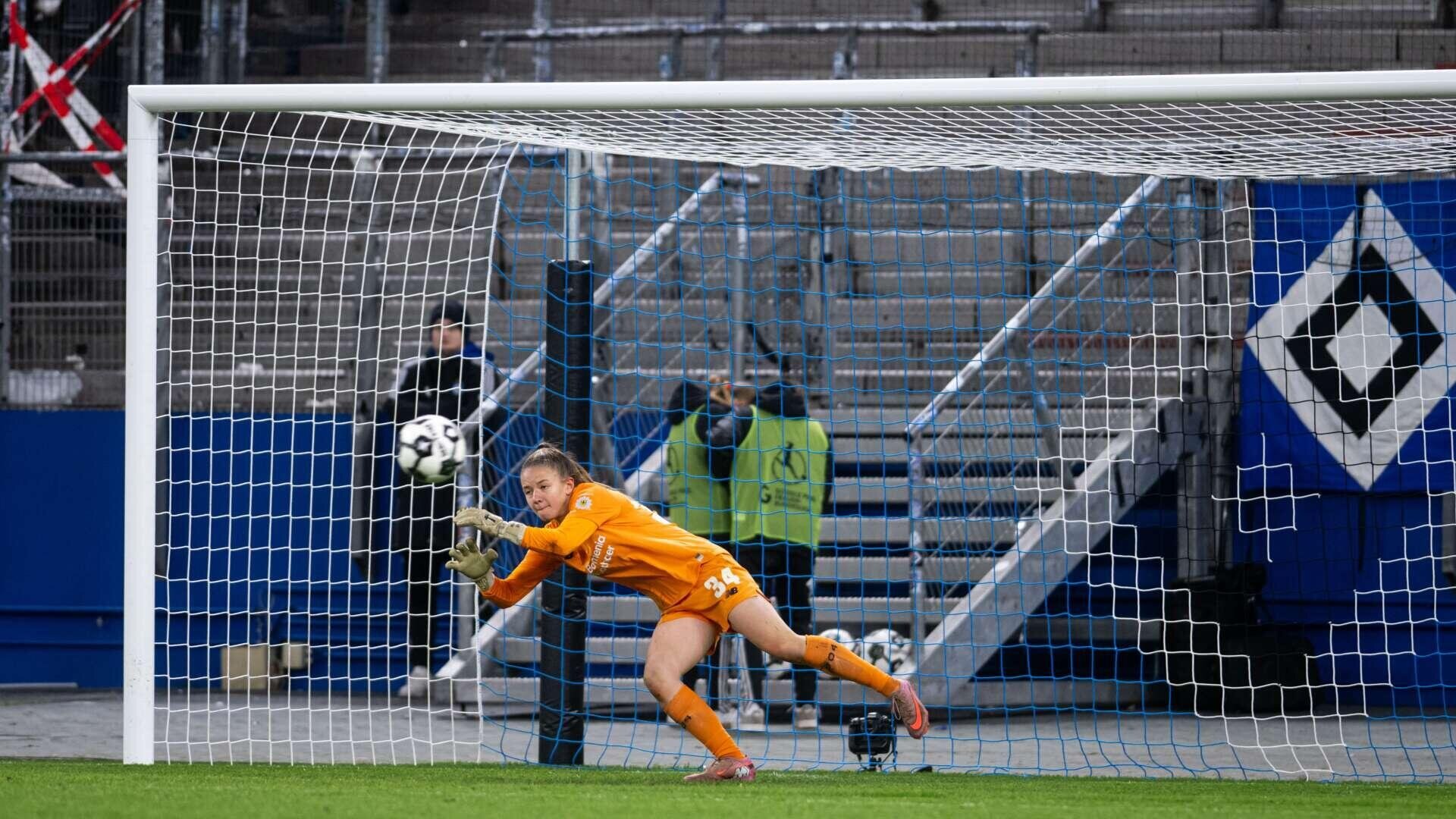 Thriller ohne Happy End: Frauen scheitern nach Elfmeterschießen | Achtelfinale DFB-Pokal
