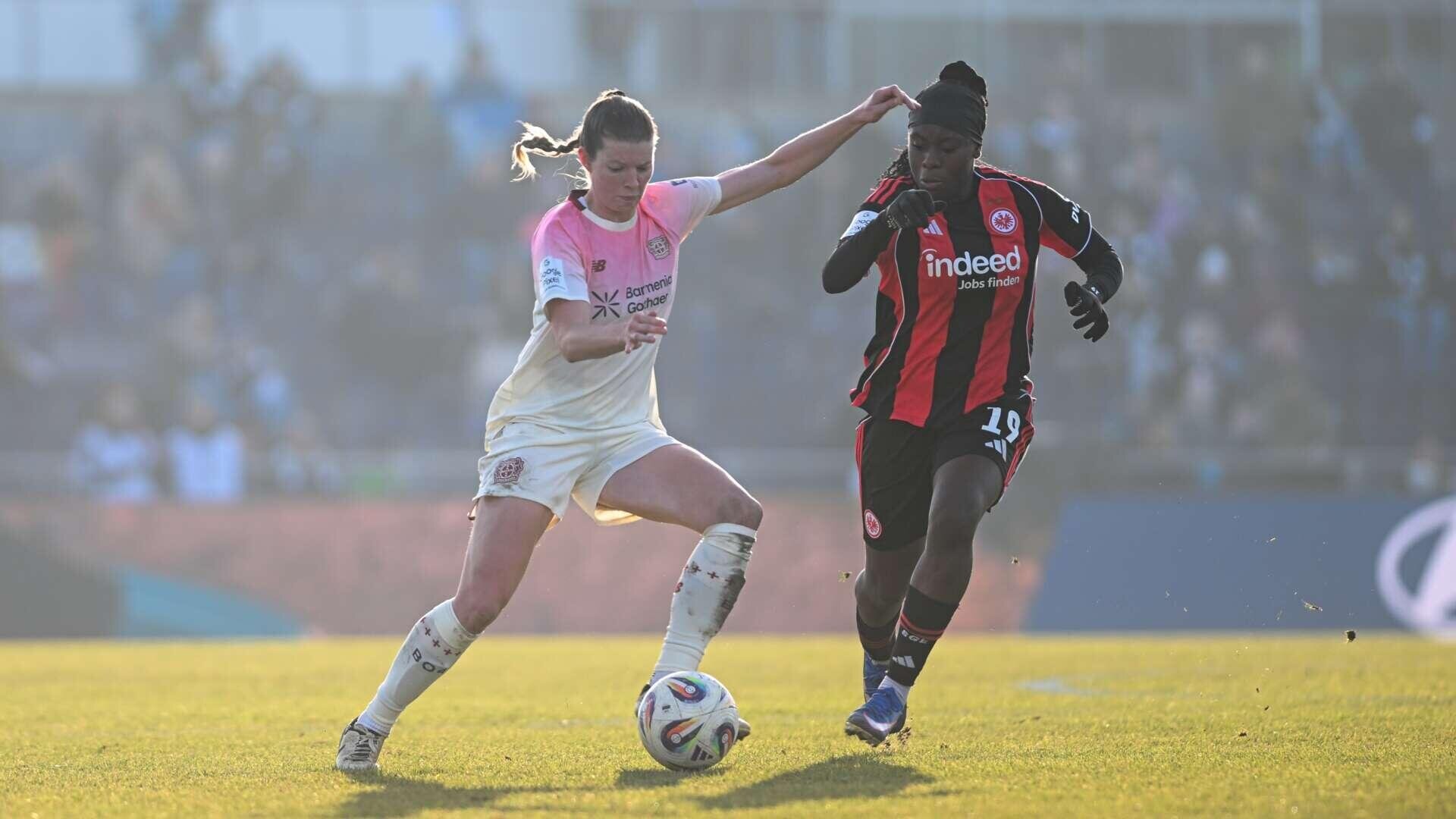 Frauen verlieren Verfolgerduell in Frankfurt | 17. Spieltag