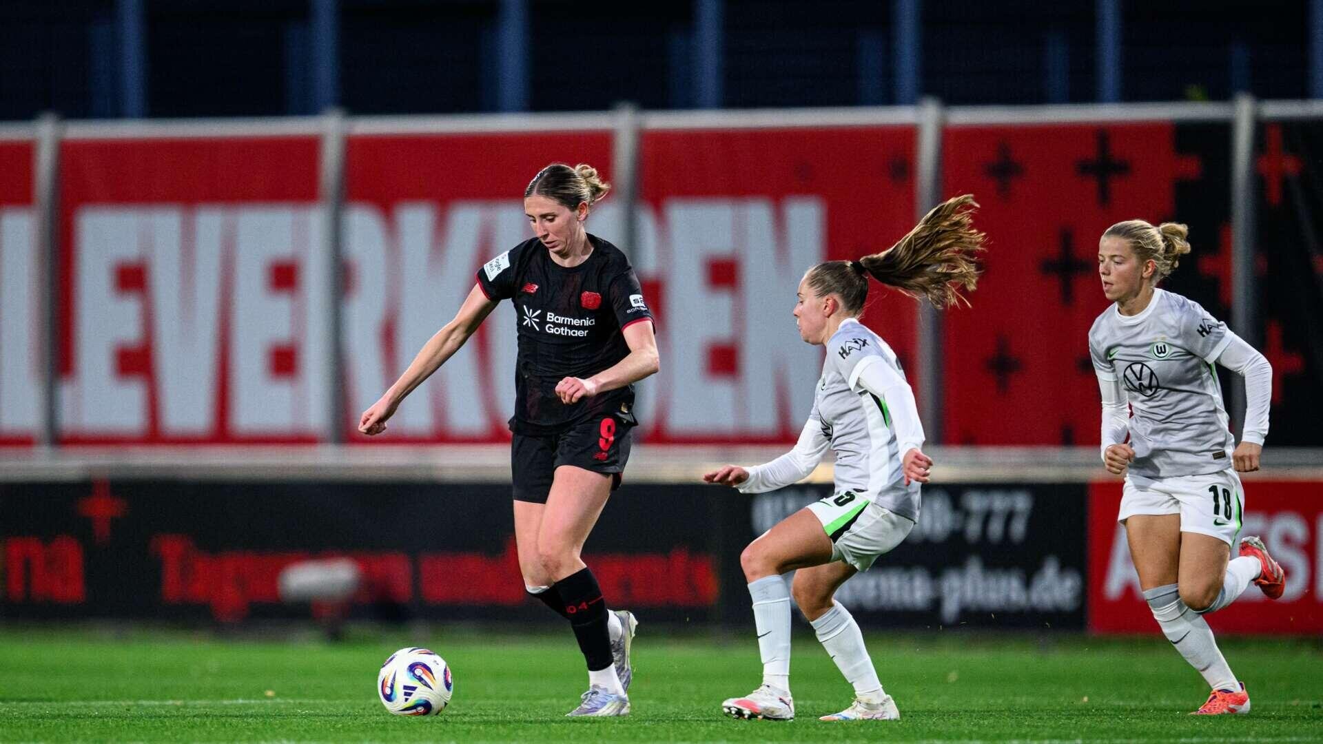 Frauen verlieren Topspiel gegen Wolfsburg nach 90-minütiger Unterzahl | 7. Spieltag