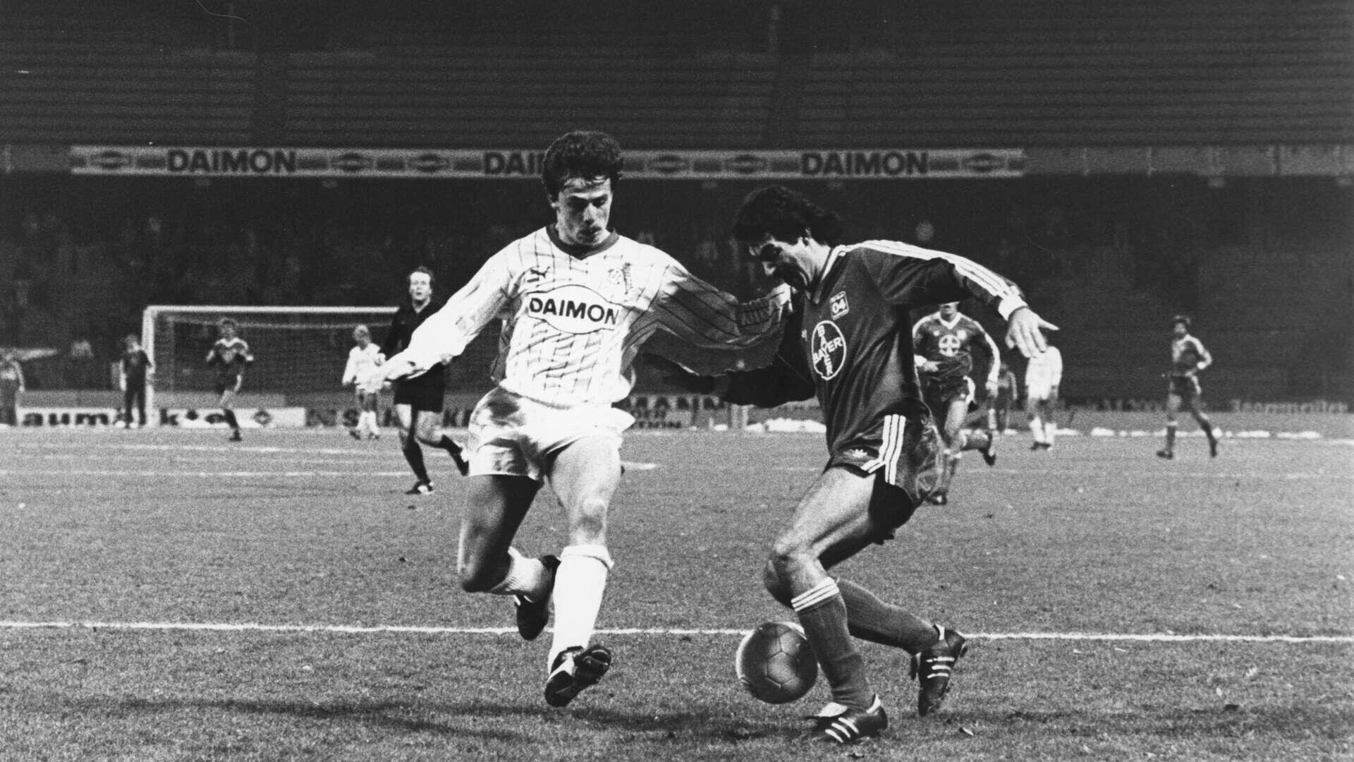 Vor 40 Jahren – Erster Bundesliga-Sieg in Müngersdorf | Spiel des Monats Januar