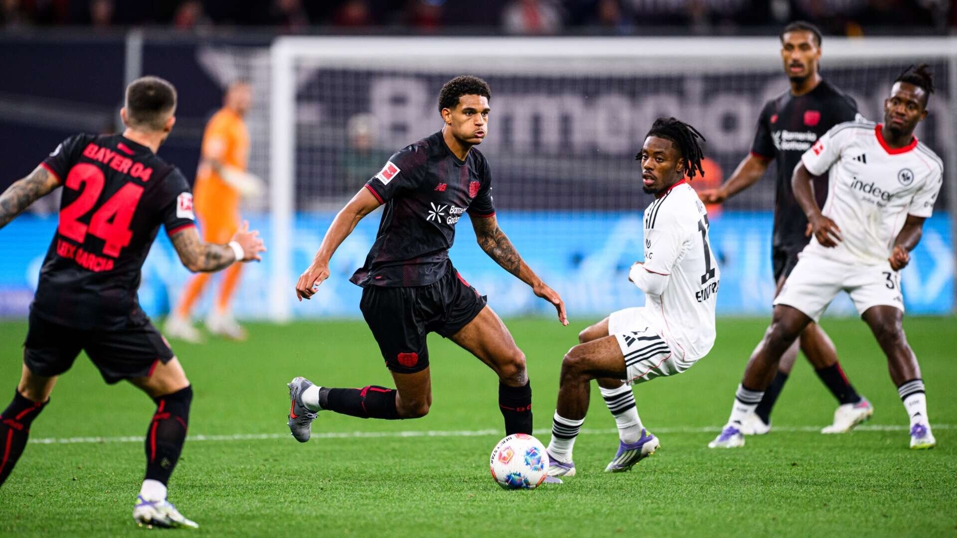 Werkself battle to victory with nine men over Eintracht Frankfurt | 3rd matchday