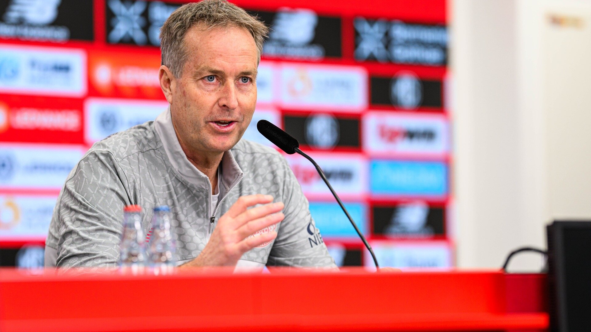 Die PK vor dem Nachholspiel beim Hamburger SV | 17. Spieltag