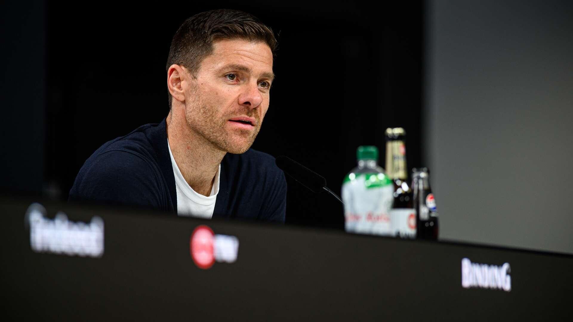 5:1 in Frankfurt | Die PK mit Toppmöller und Alonso| 32. Spieltag