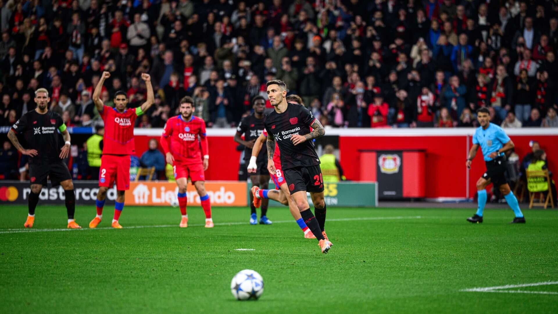 Werkself unterliegt PSG deutlich in ereignisreicher Partie | 3. Spieltag UCL
