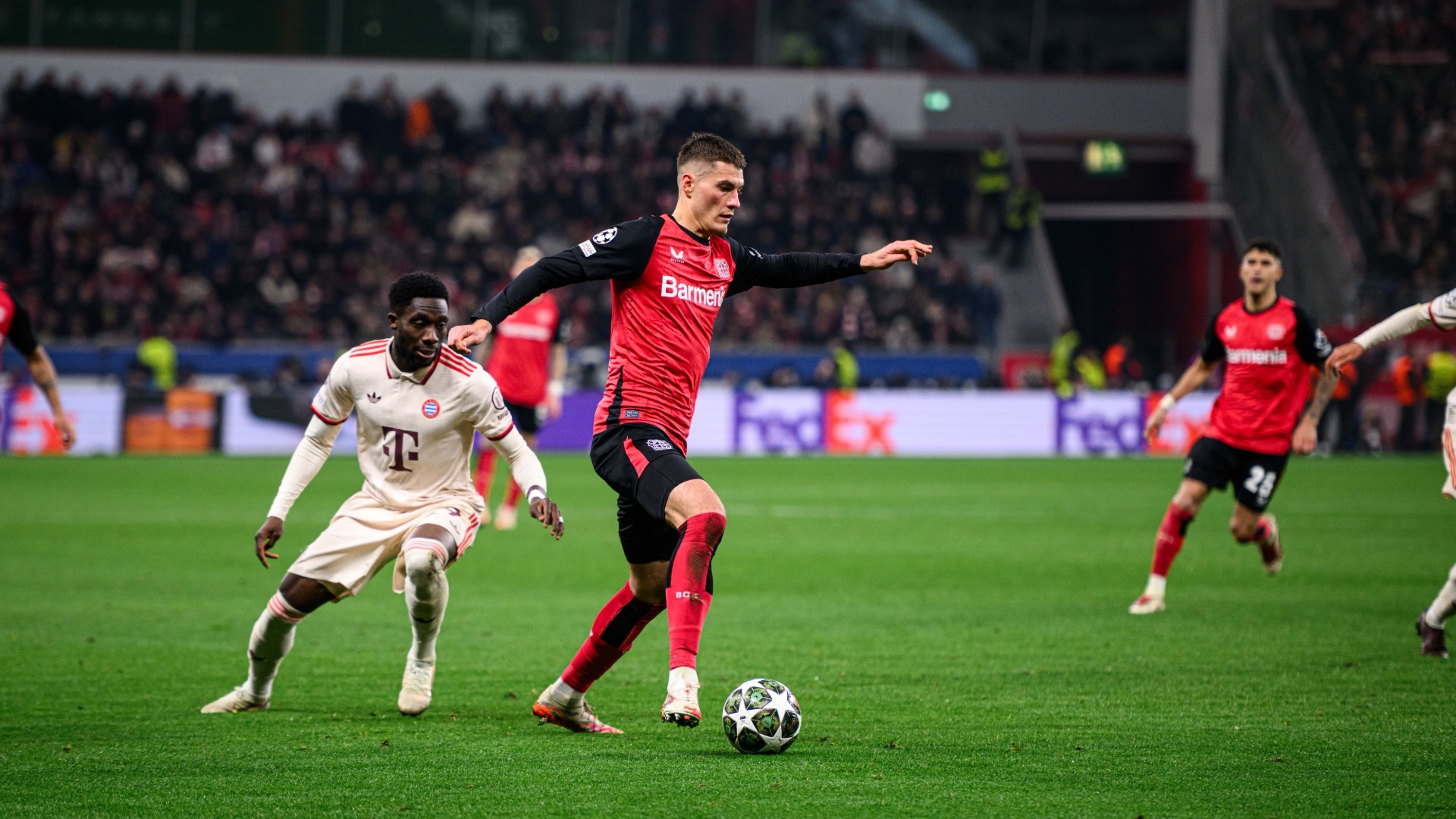 Werkself verabschiedet sich nach 0:2 aus der Champions League | Achtelfinal-Rückspiel