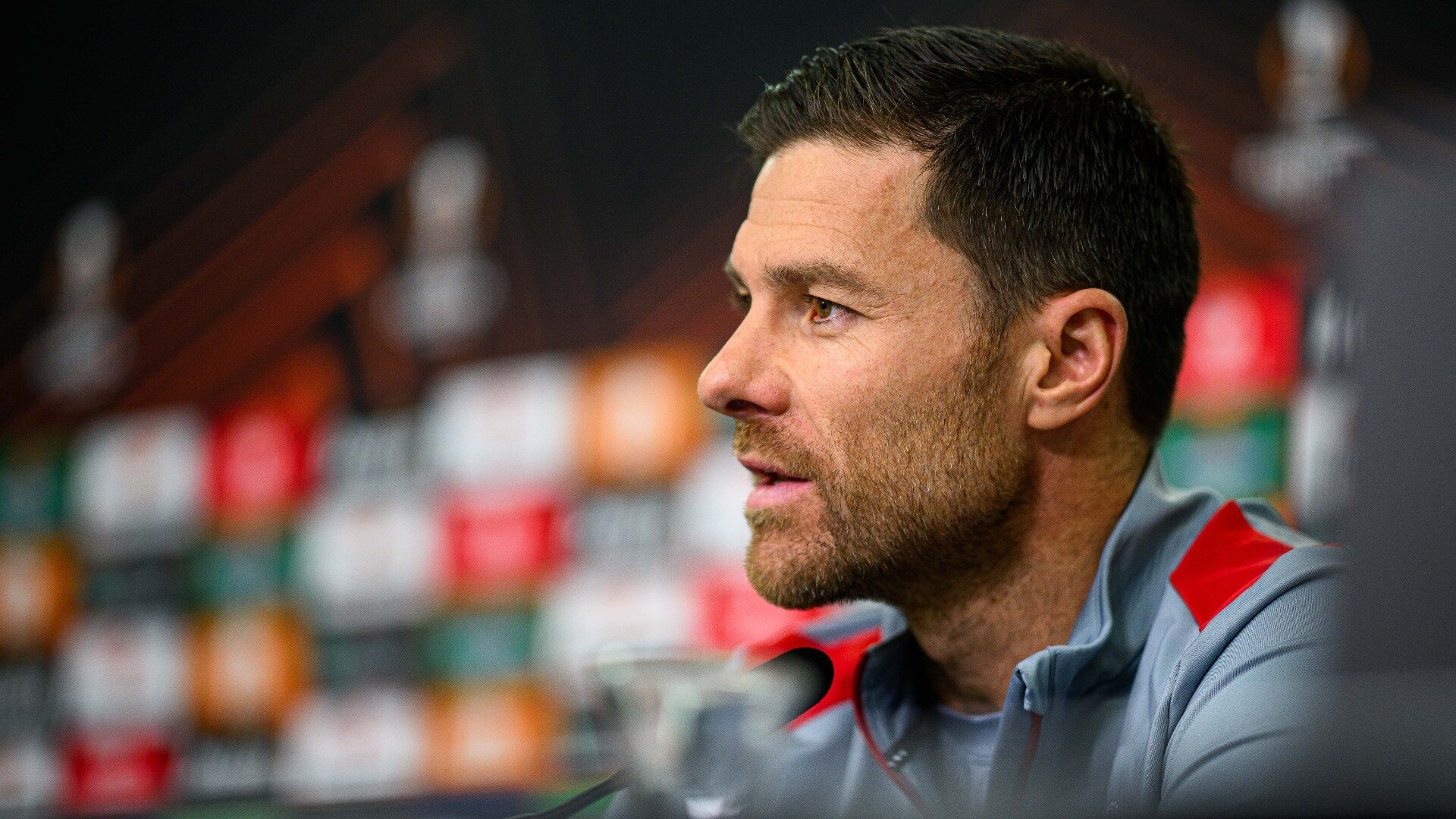 Die PK vor #B04QAR mit Hofmann und Alonso | Gruppenphase UEL