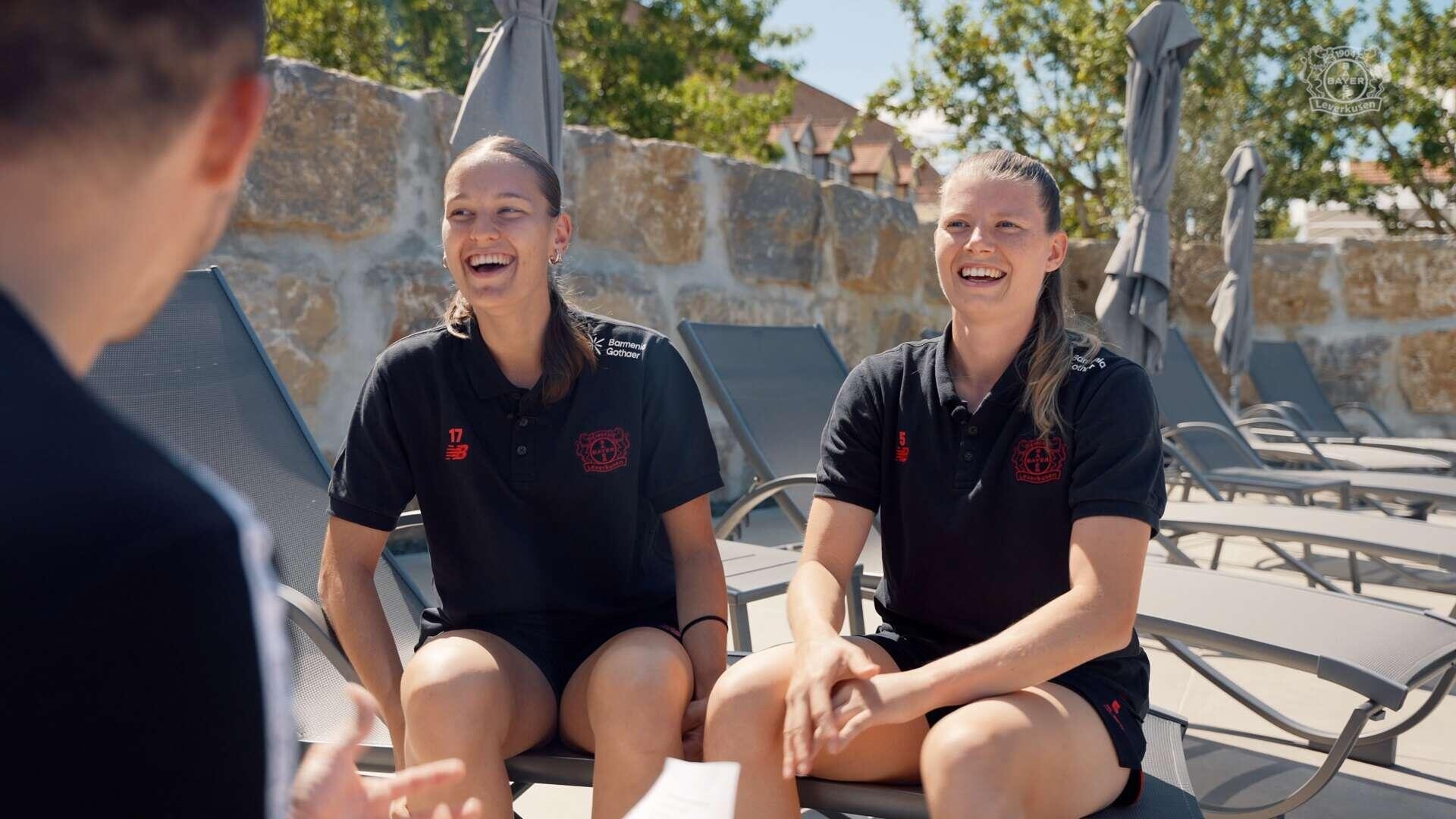 Österreichisches Werkself-Duo Mädl und Wenger: „Mit dem Team zusammenwachsen“