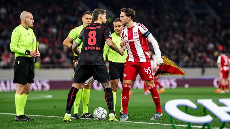 Re-Live | Olympiakos Piräus - Bayer 04 | 7. Spieltag UCL