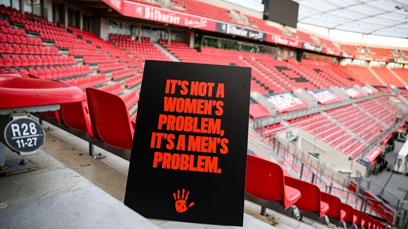 Stopp Gewalt gegen Frauen: Werkself setzt Zeichen am „Orange Day“