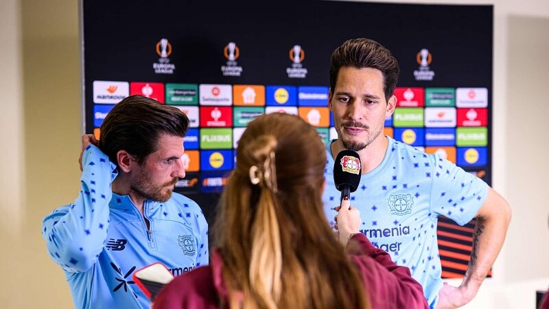 Doppel-Interview mit Janis Blaswich und Jonas Hofmann | UEL, 3. Spieltag