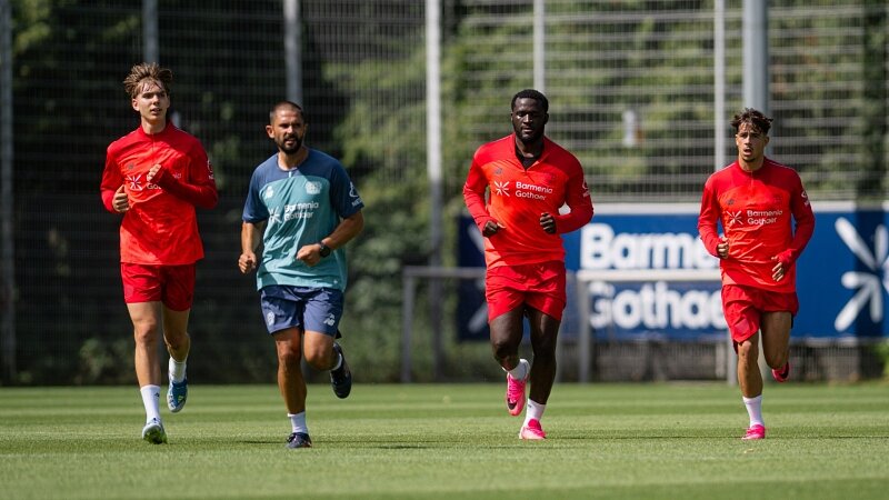 Mit Eichhorn und Moreira: Kleine Trainingsgruppe auf dem Platz gestartet
