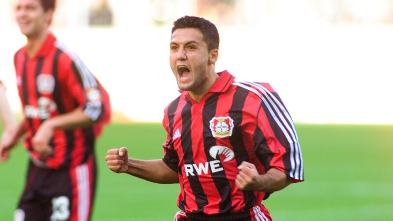 Doppelpack Ballack, Polonäse im Stadion: Heimsieg gegen Freiburg 2001